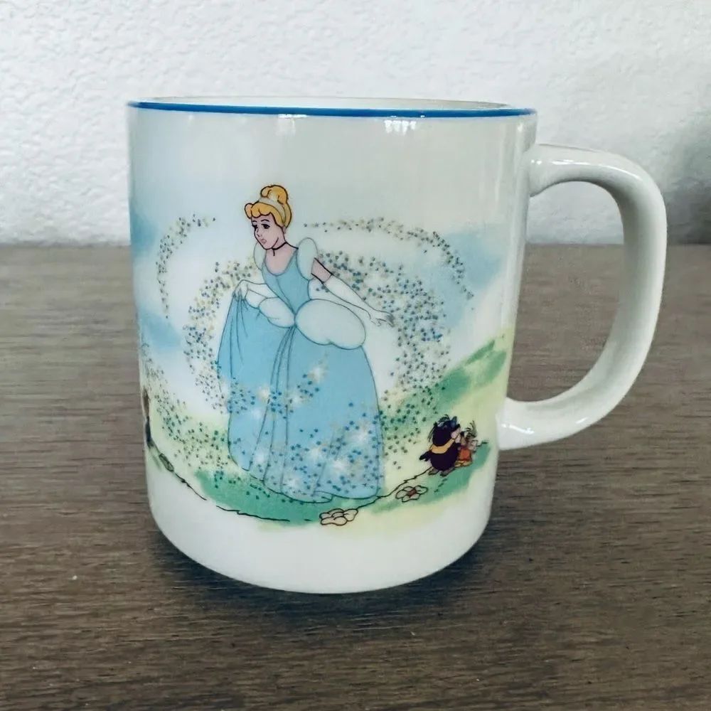 Disney Cinderella Vintage Character Ceramic Collector Coffee Mug Cup